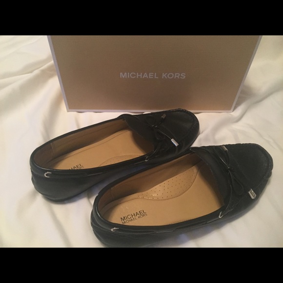 Michael Kors leather Suki Moc shoe size 8M - Picture 3 of 6